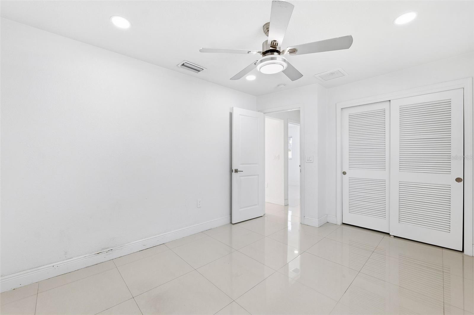 6488 30TH AVE N, ST PETERSBURG, FL, 33710