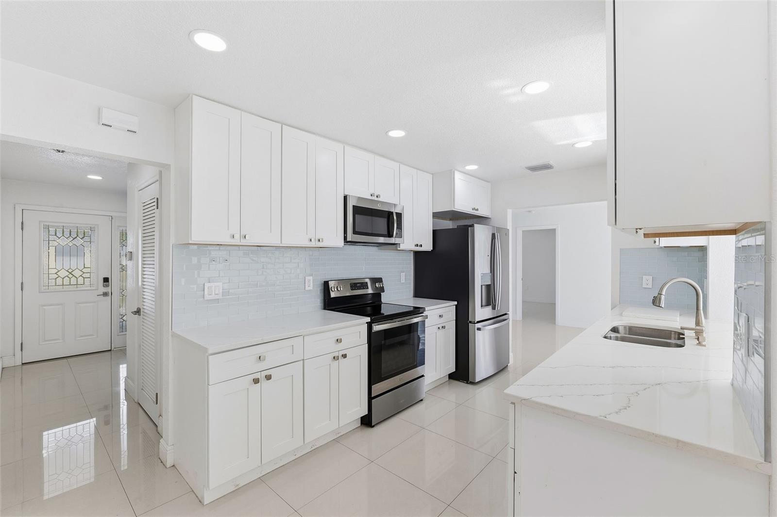 6488 30TH AVE N, ST PETERSBURG, FL, 33710