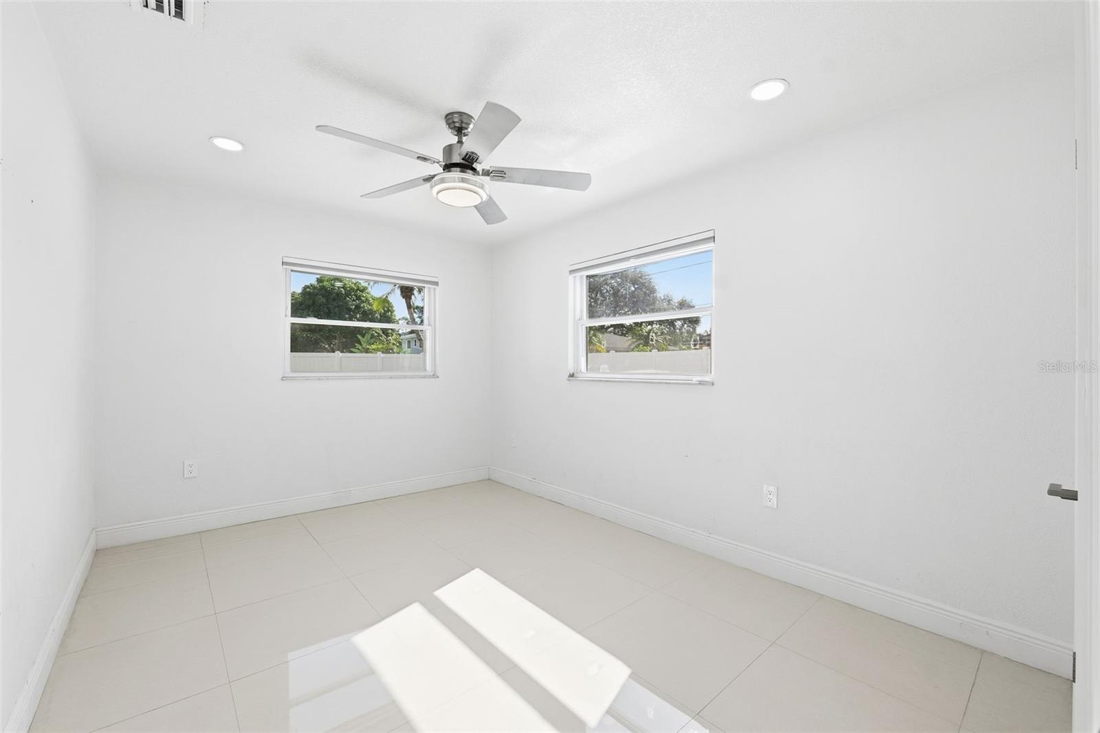 6488 30TH AVE N, ST PETERSBURG, FL, 33710