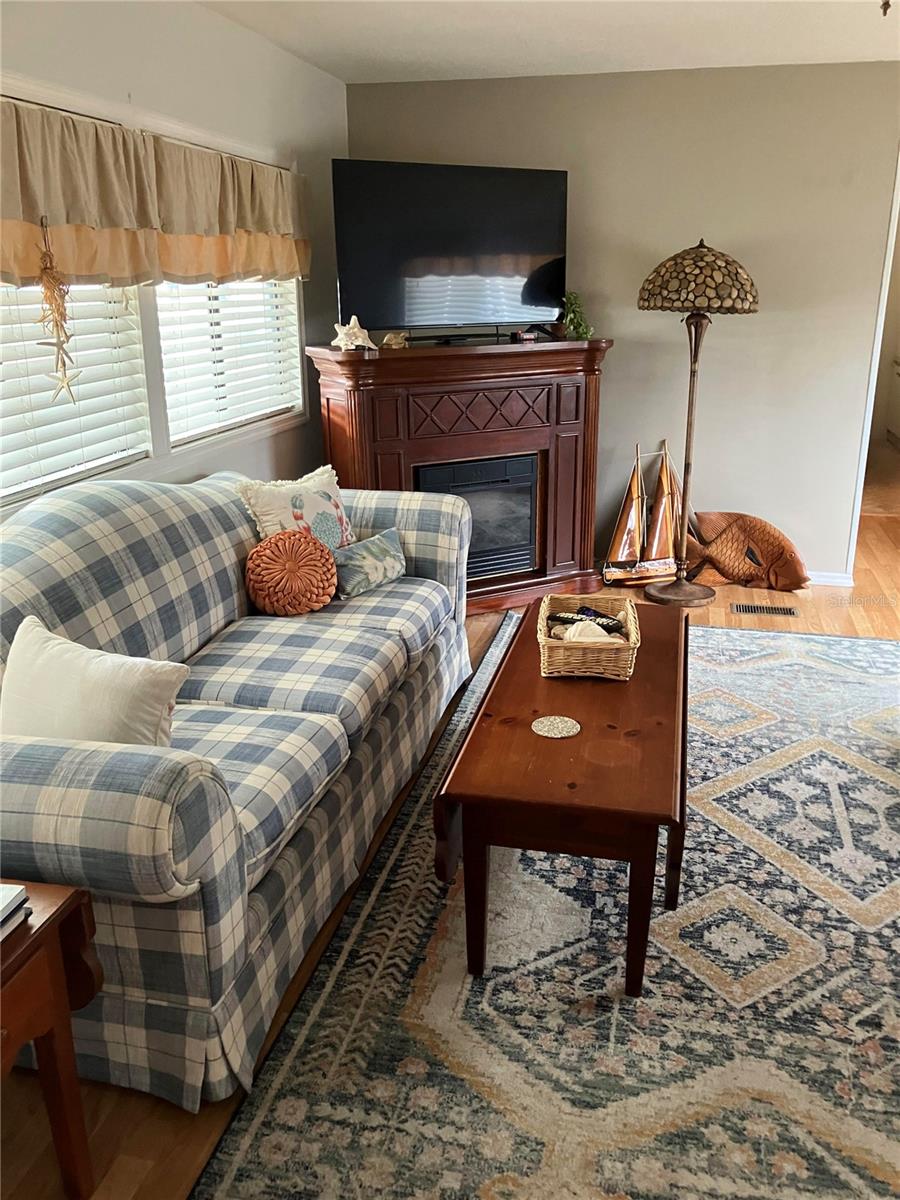 TB8449888 Property Photo