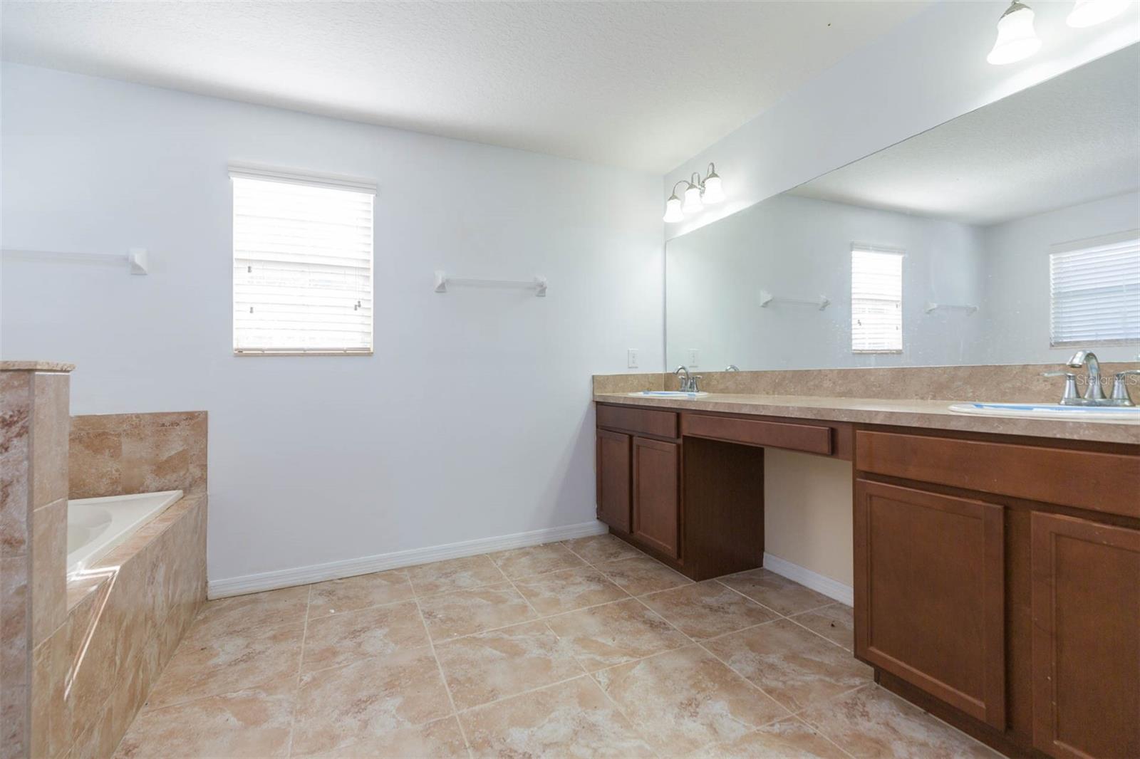 1803 PALM WARBLER LN, RUSKIN, FL, 33570