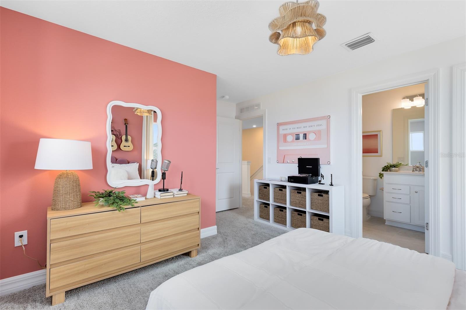 2105 MOSSY VINE AVE, ST CLOUD, FL, 34771