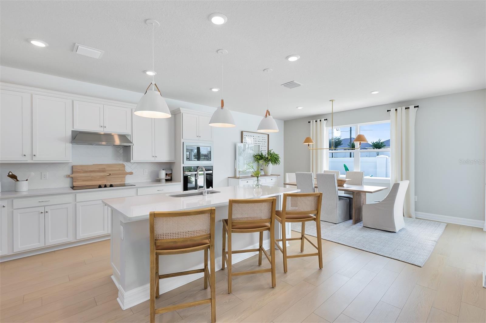 2105 MOSSY VINE AVE, ST CLOUD, FL, 34771