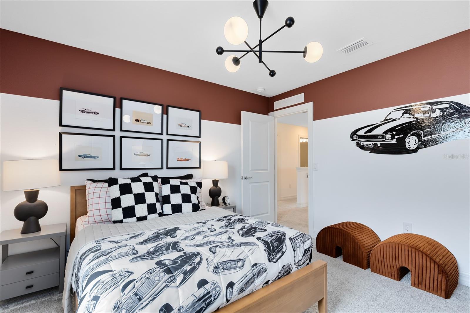 2105 MOSSY VINE AVE, ST CLOUD, FL, 34771