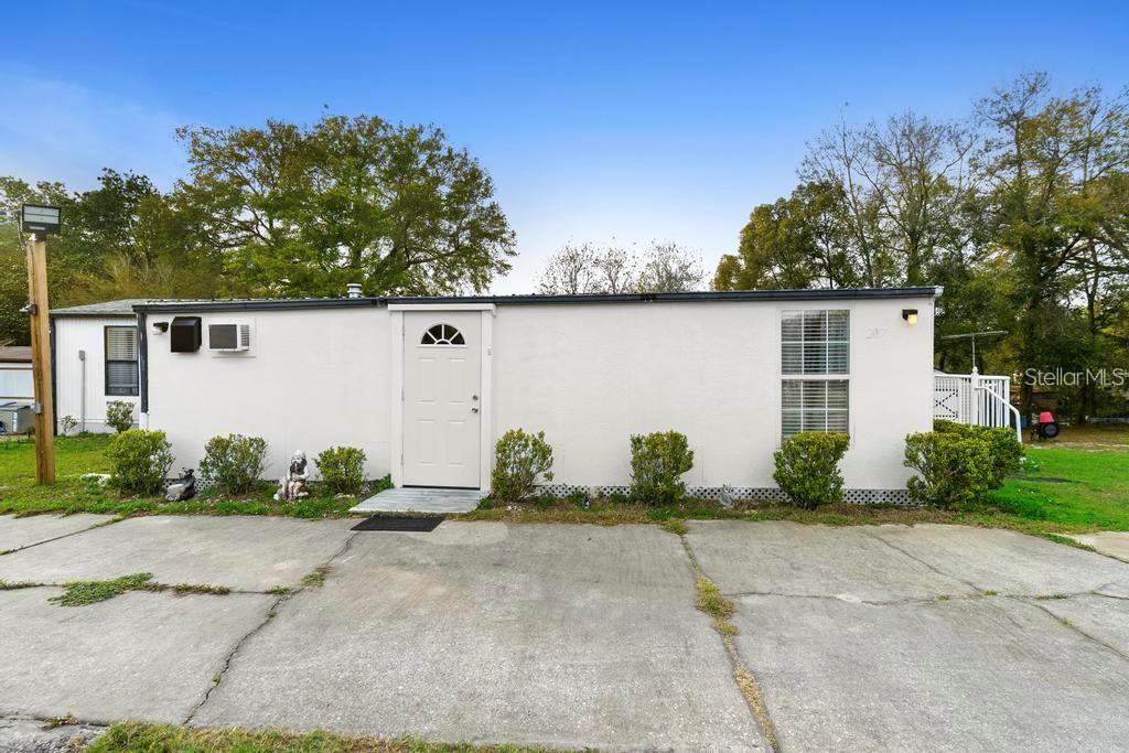 207 ROBINHOOD DR, DELAND, FL, 32724