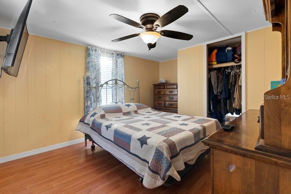 207 ROBINHOOD DR, DELAND, FL, 32724