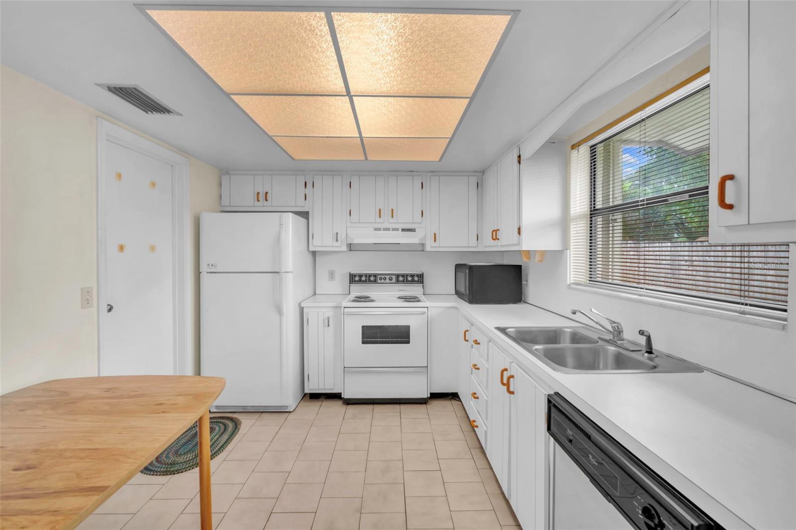 8510 JOHNSON ST, PEMBROKE PINES, FL, 33024