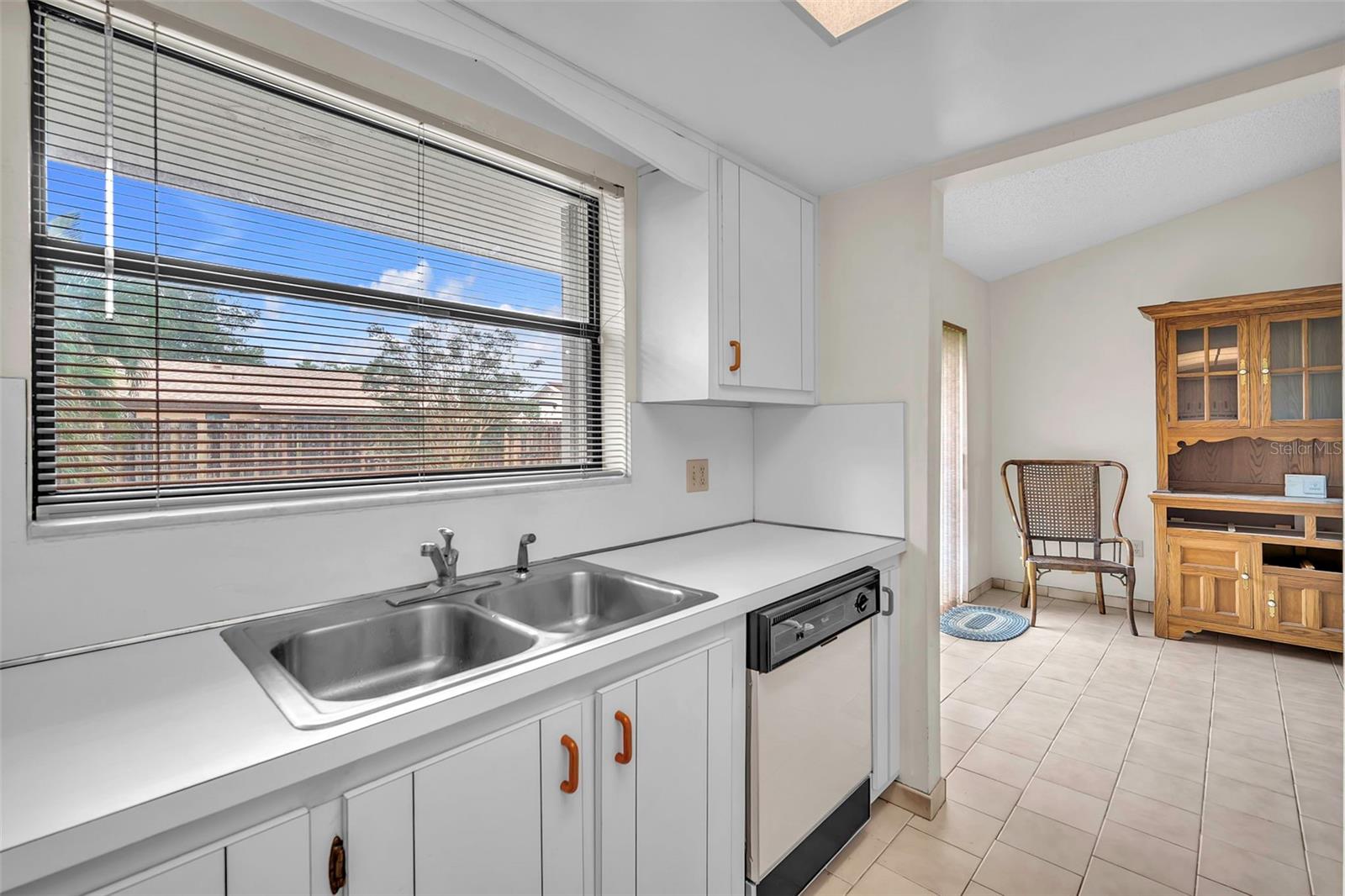 8510 JOHNSON ST, PEMBROKE PINES, FL, 33024