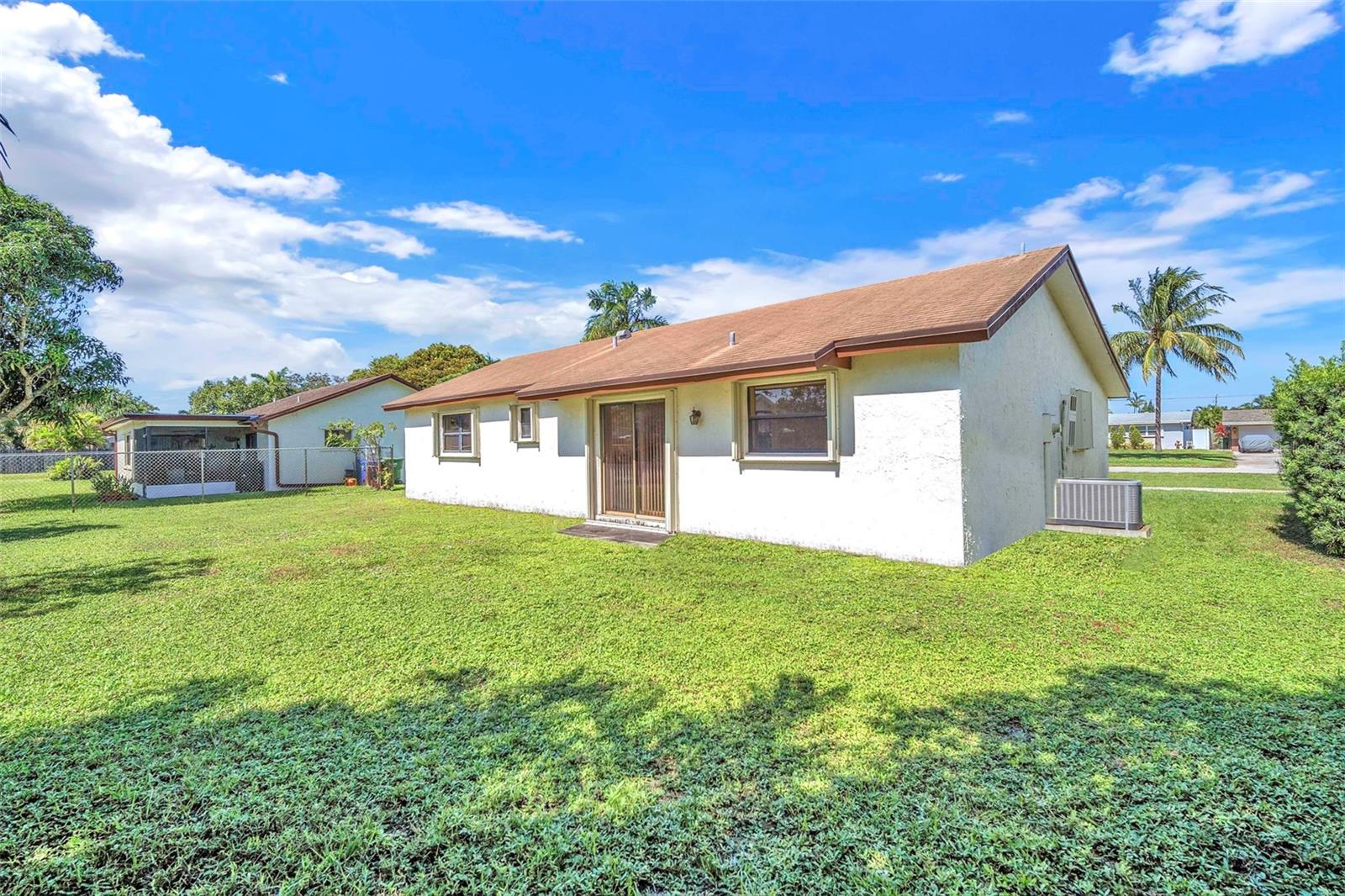 8510 JOHNSON ST, PEMBROKE PINES, FL, 33024