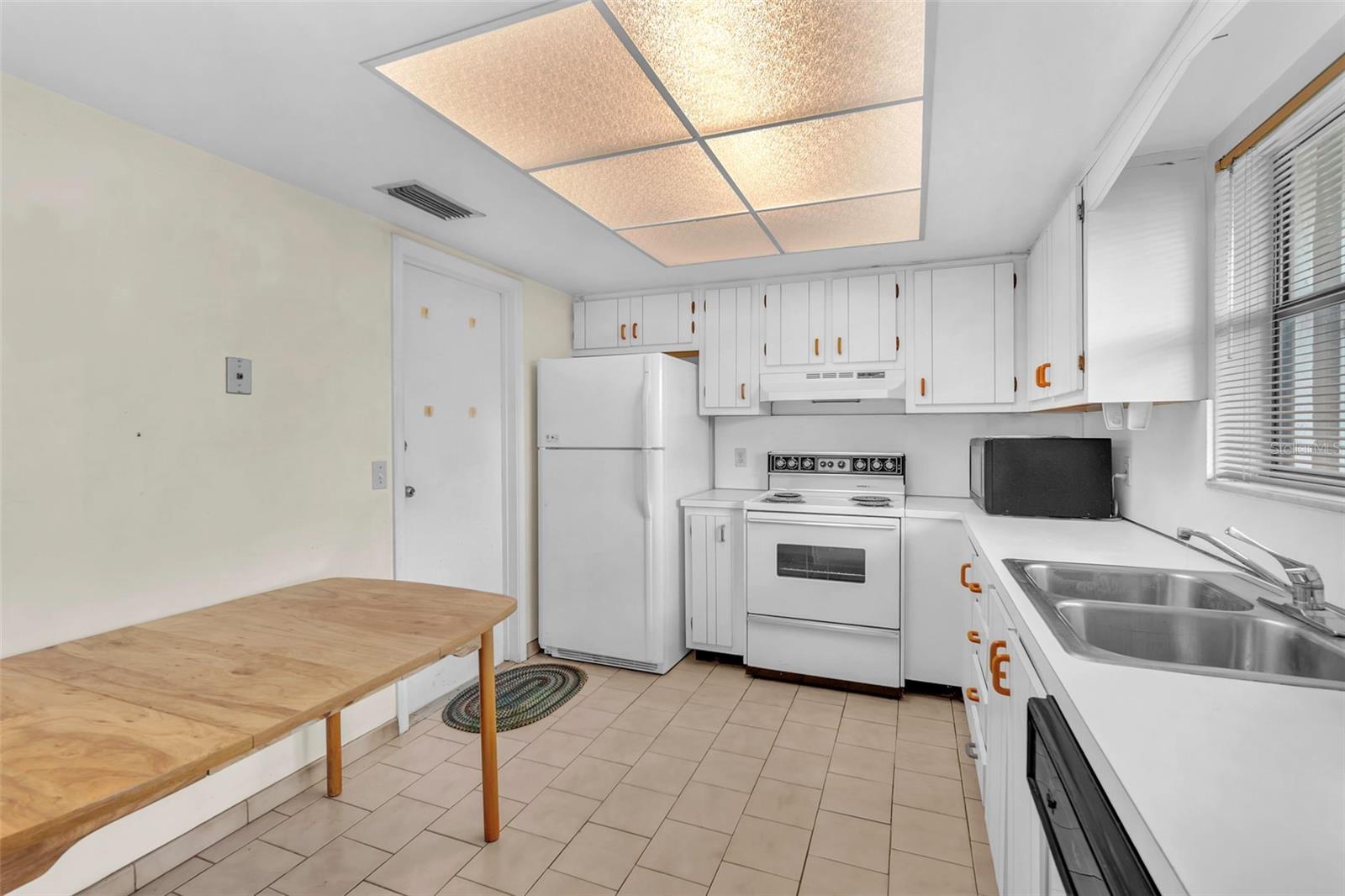 8510 JOHNSON ST, PEMBROKE PINES, FL, 33024