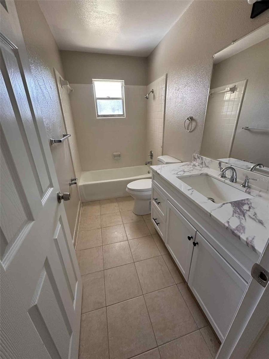 2124 COUNTRY LOOP S, LAKELAND, FL, 33811