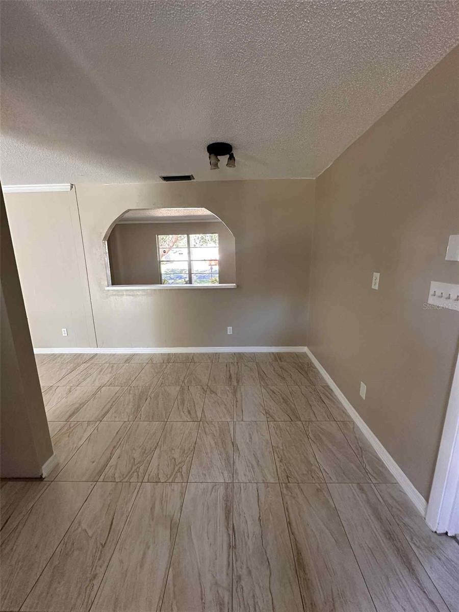 2124 COUNTRY LOOP S, LAKELAND, FL, 33811