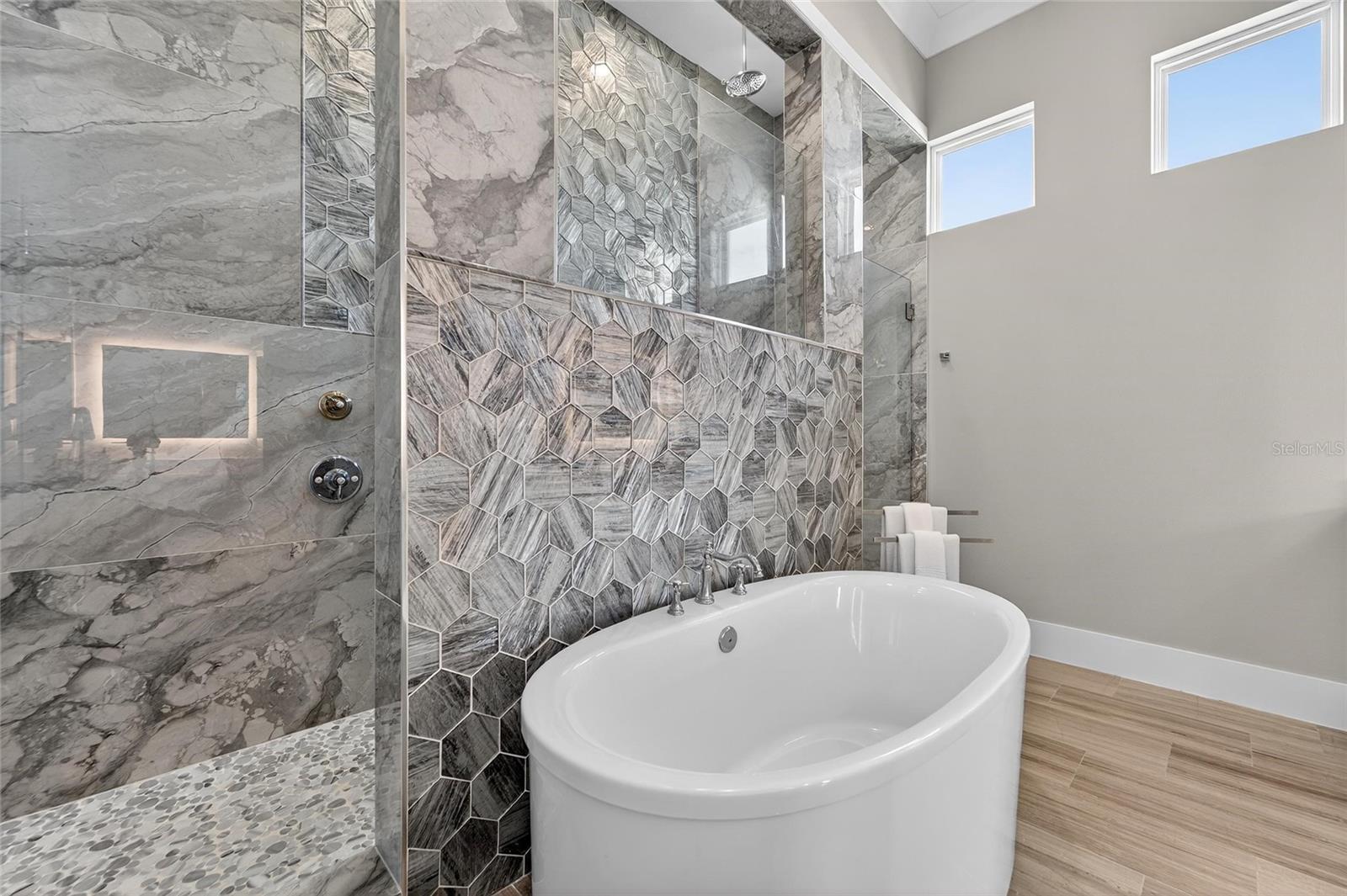 5713 TYBEE ISLAND DR, APOLLO BEACH, FL, 33572