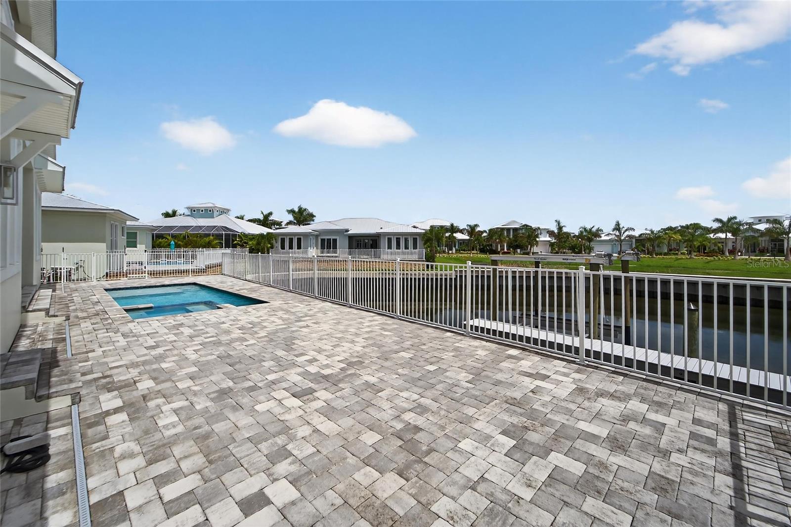 5713 TYBEE ISLAND DR, APOLLO BEACH, FL, 33572