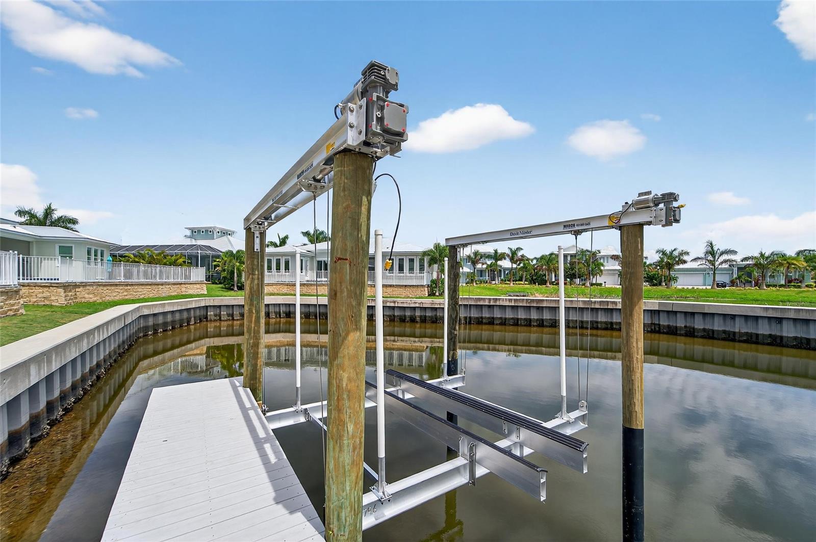 5713 TYBEE ISLAND DR, APOLLO BEACH, FL, 33572