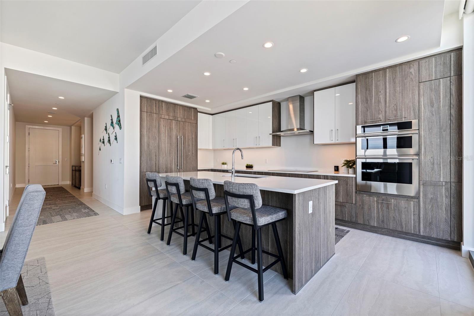 TB8449903 Property Photo