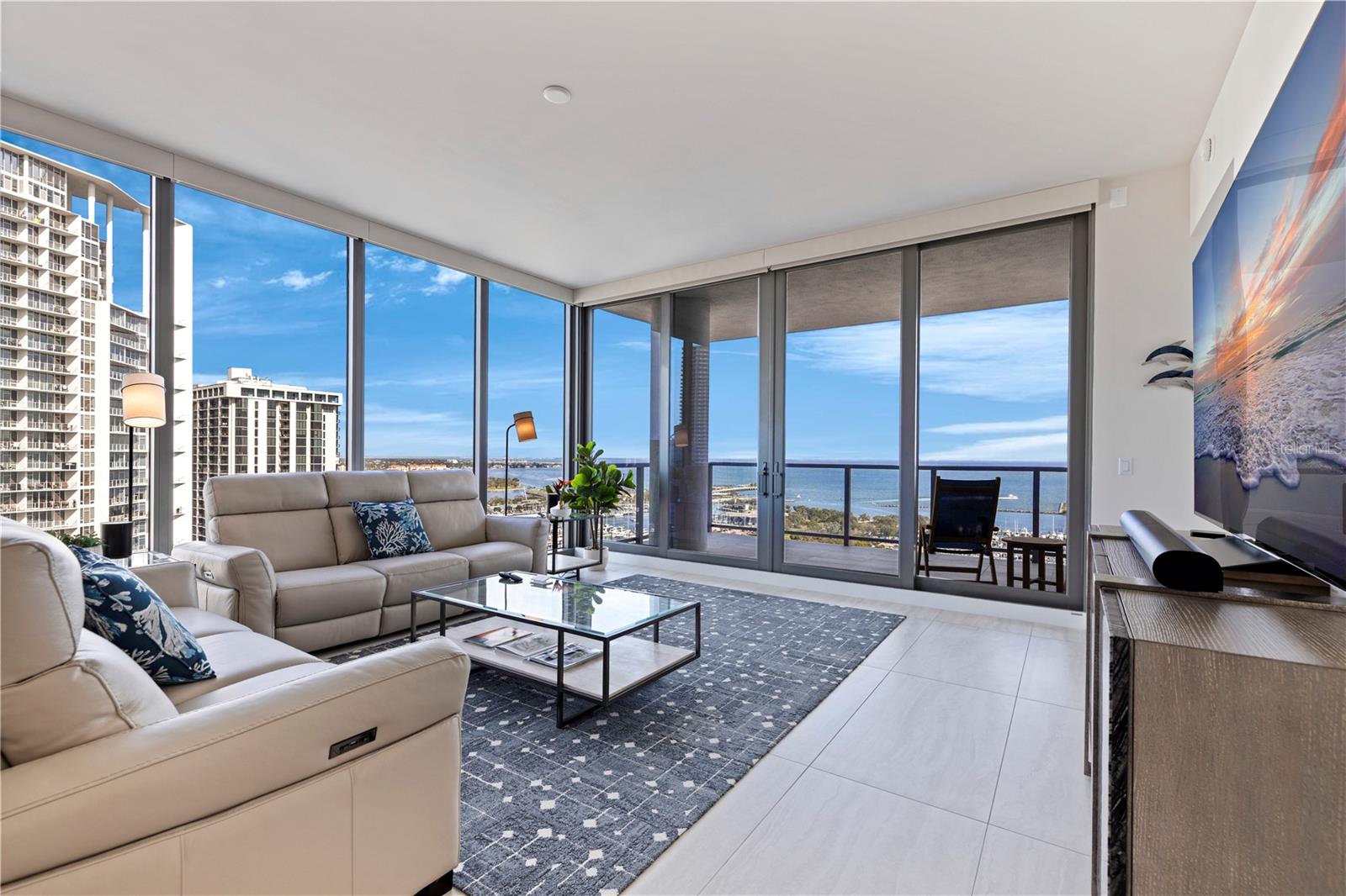 TB8449903 Property Photo