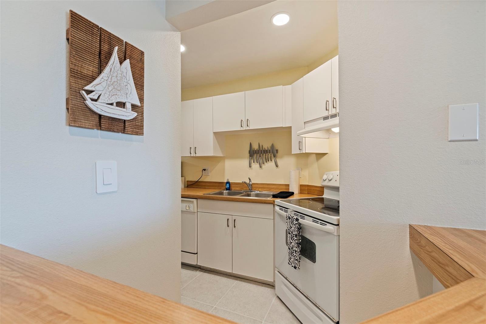 1515 PINELLAS BAYWAY S #14, ST PETERSBURG, FL, 33715