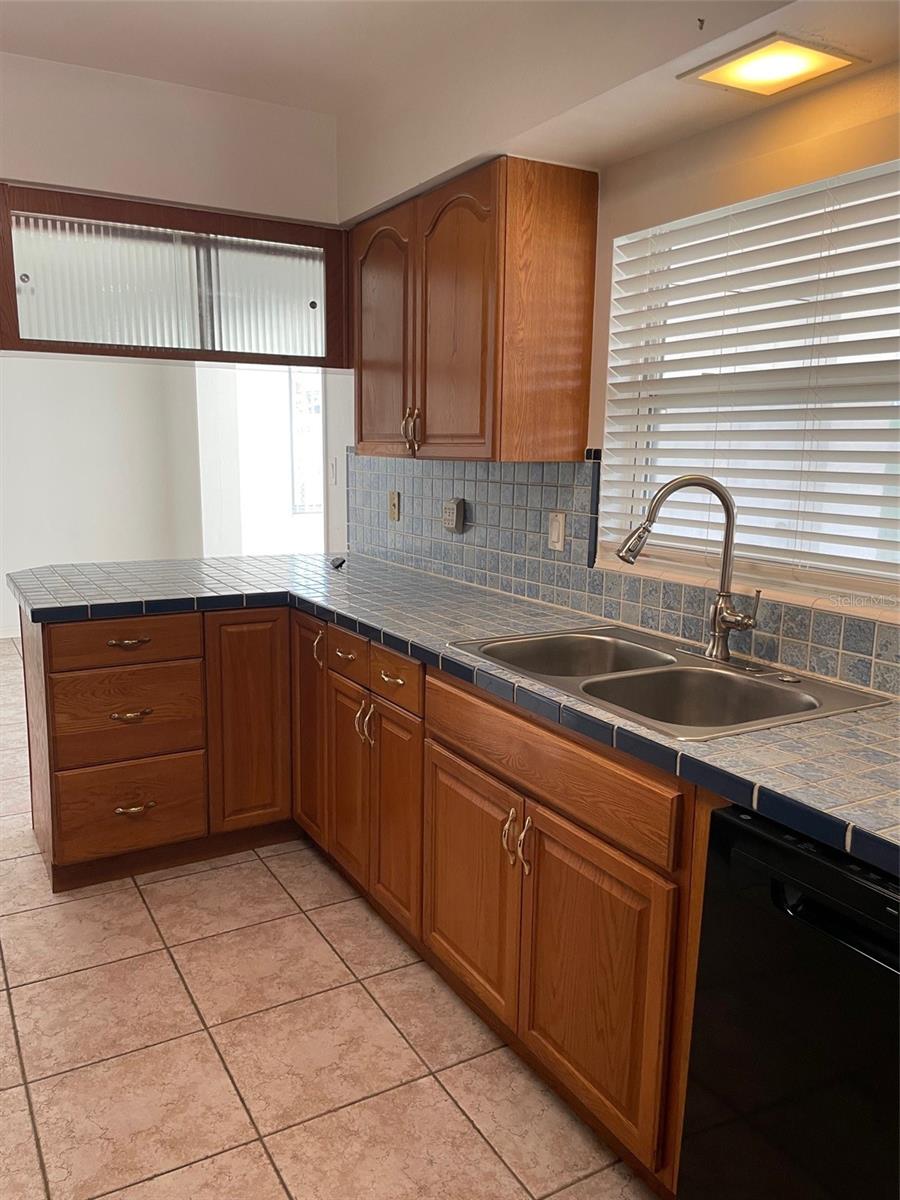 2420 68TH AVE S, ST PETERSBURG, FL, 33712