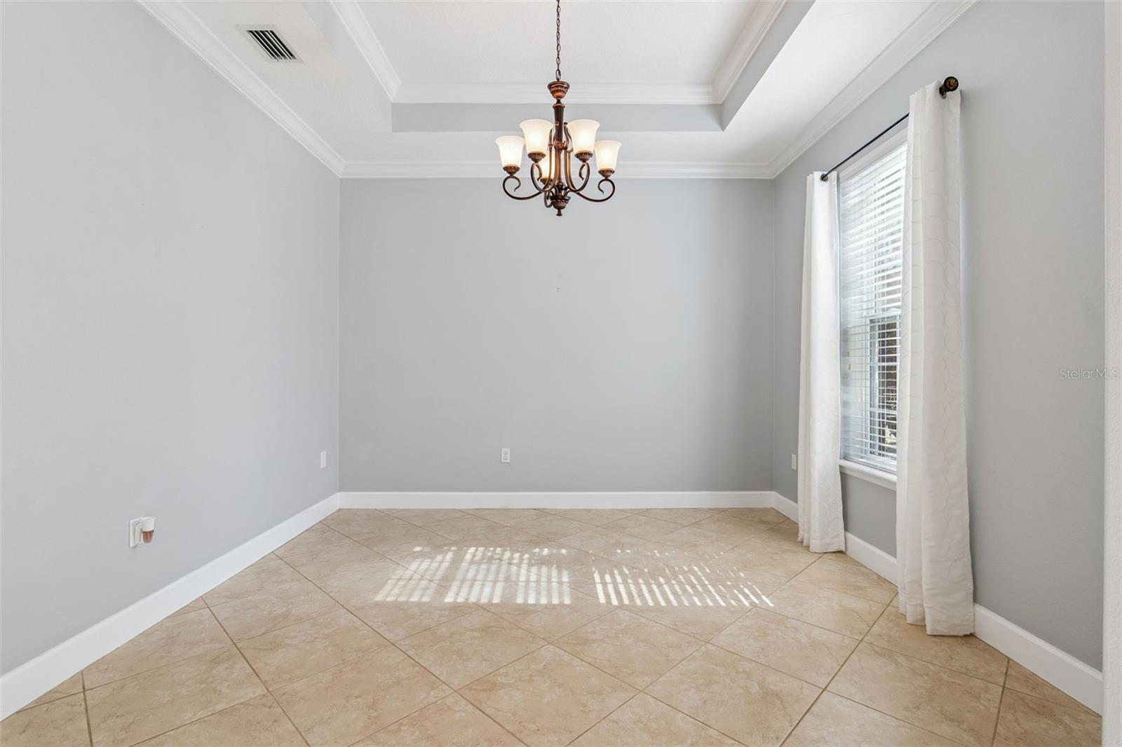 1631 VICTORIA GARDENS DR, DELAND, FL, 32724