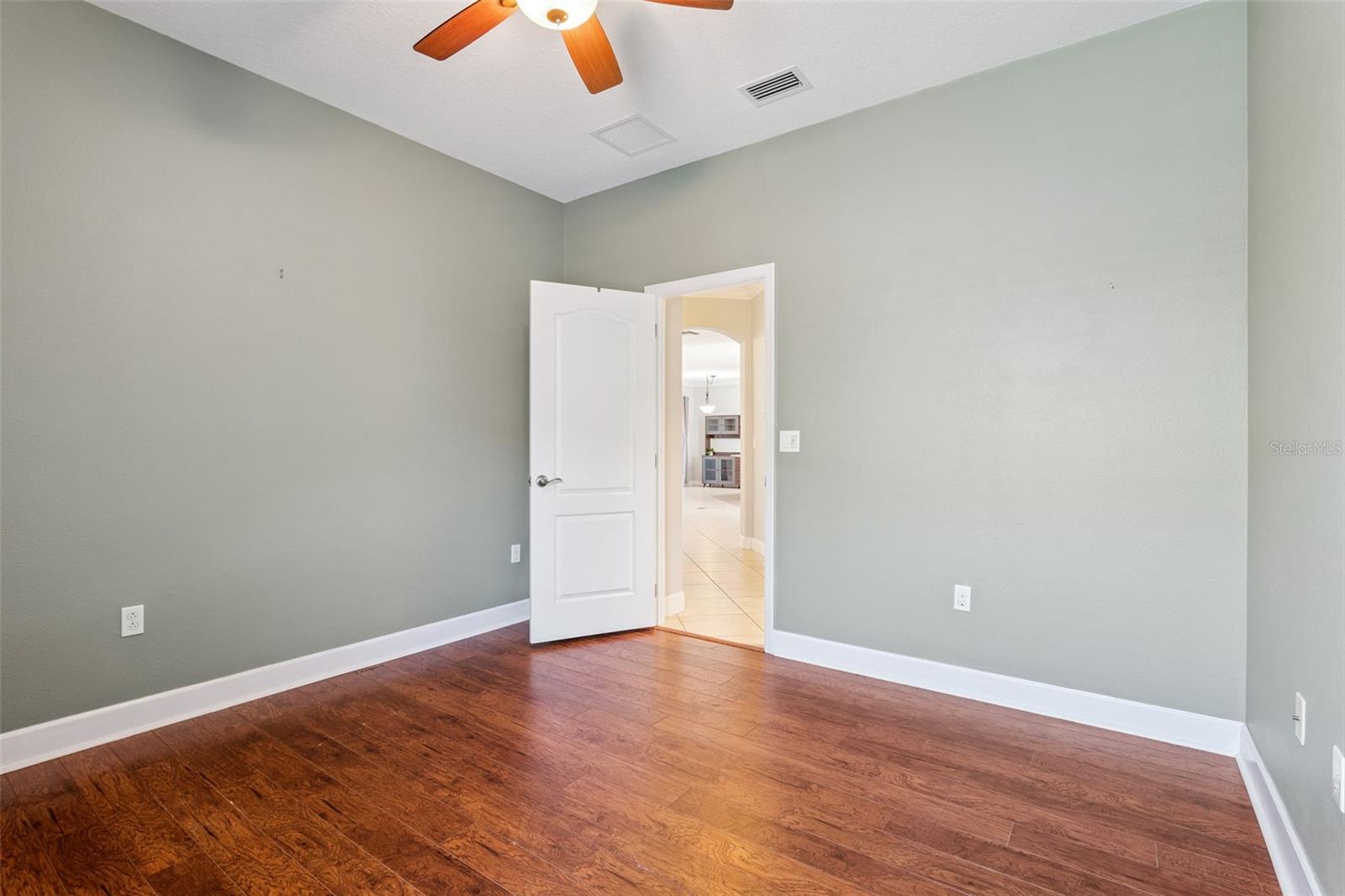 1631 VICTORIA GARDENS DR, DELAND, FL, 32724