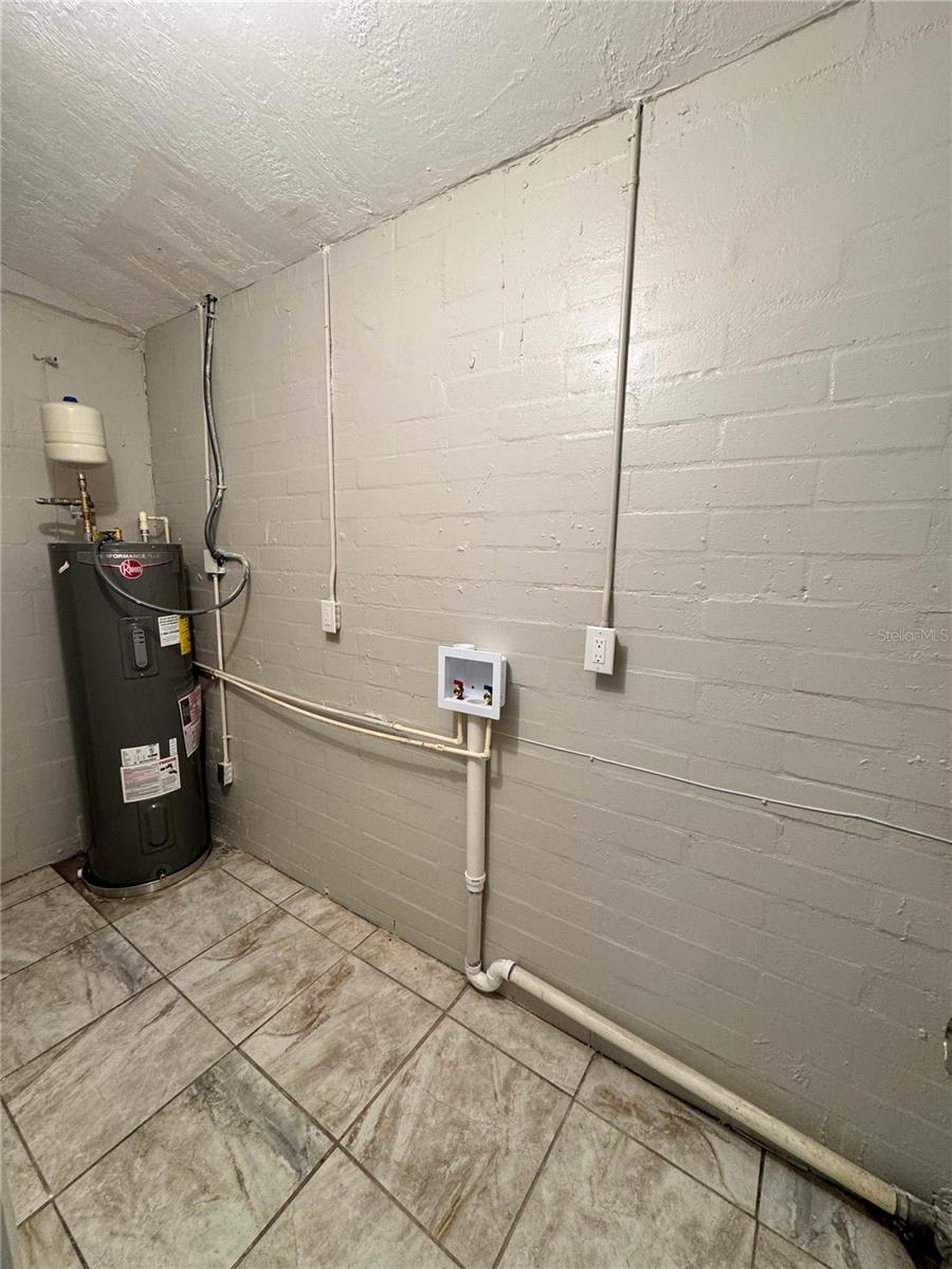 820 BERKSHIRE RD, DAYTONA BEACH, FL, 32117