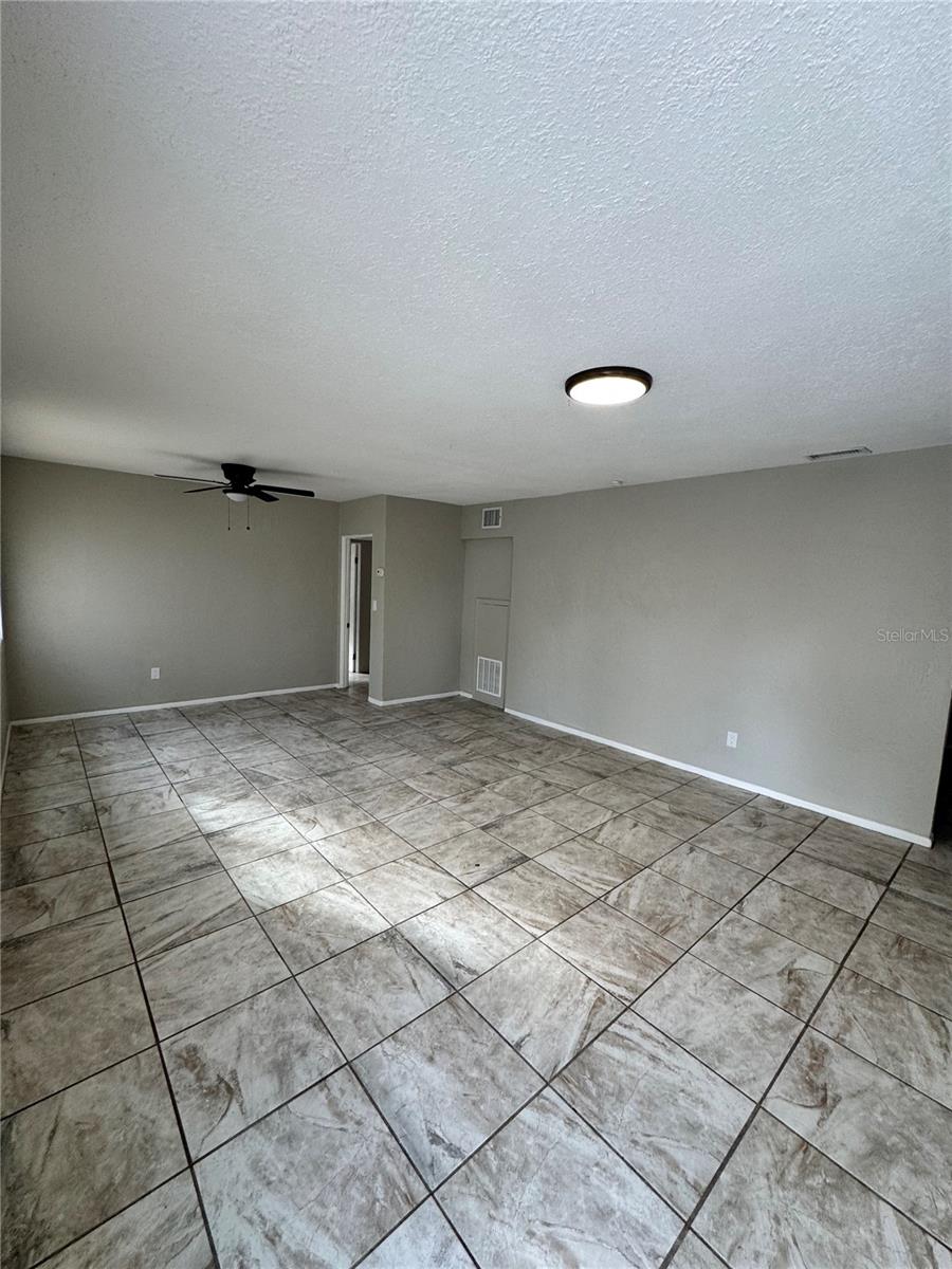 820 BERKSHIRE RD, DAYTONA BEACH, FL, 32117