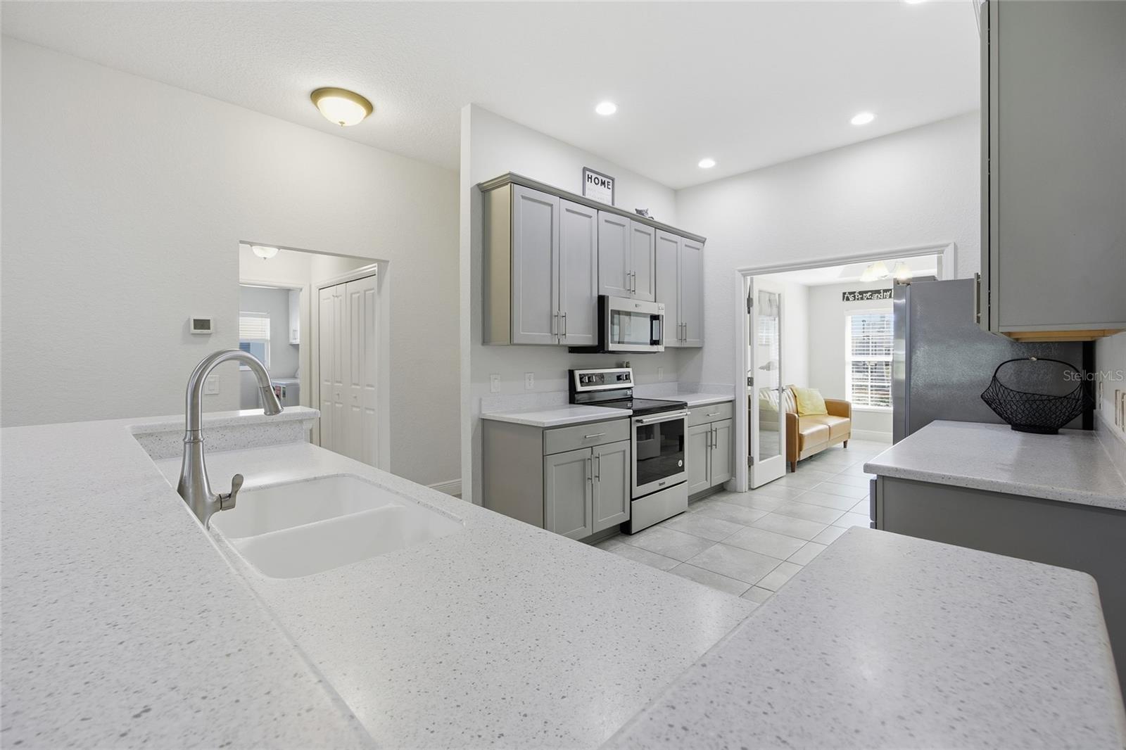 4846 AUDREY MARIE CT, OXFORD, FL, 34484