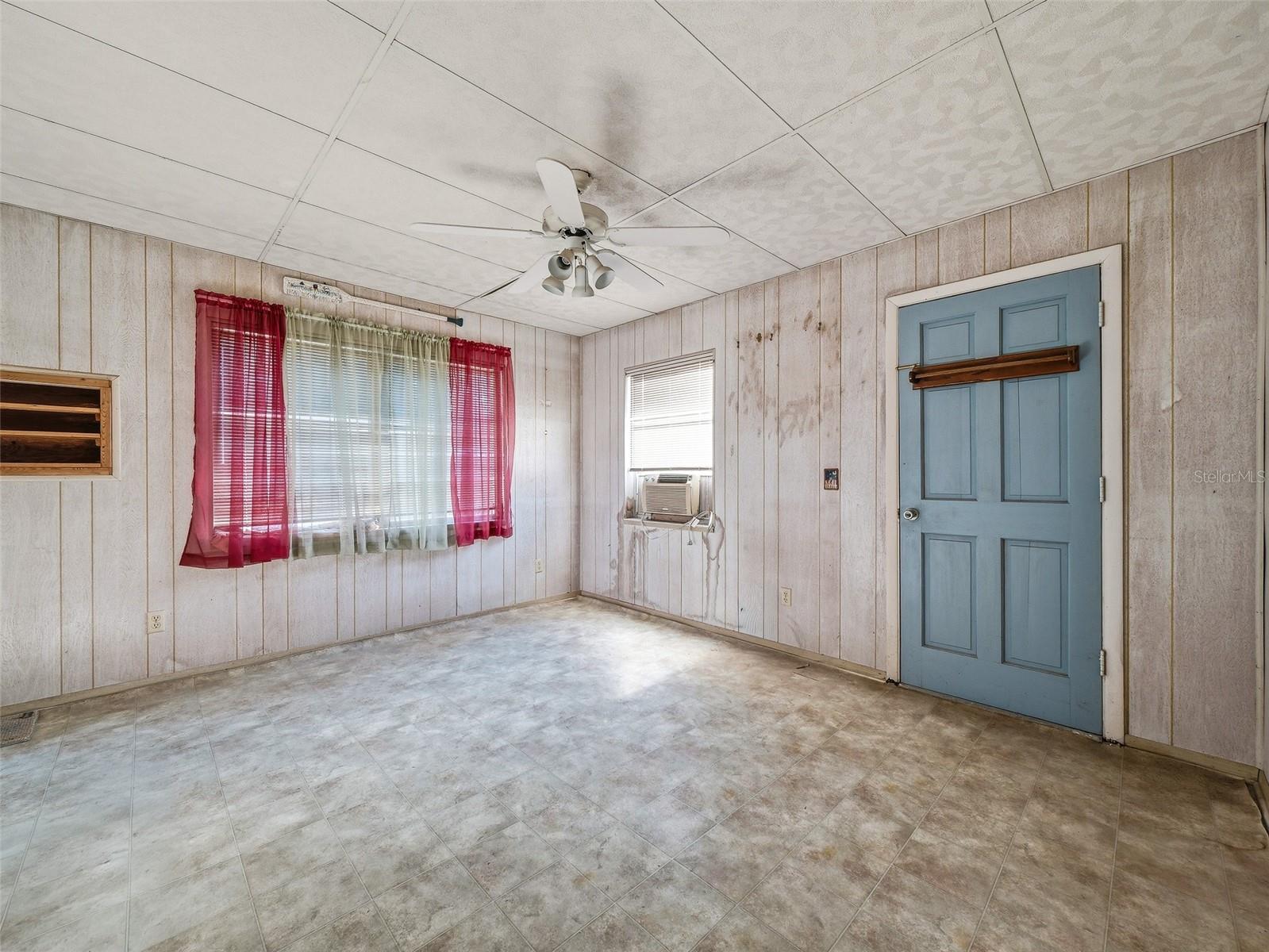 813 E 8TH AVE, NEW SMYRNA BEACH, FL, 32169