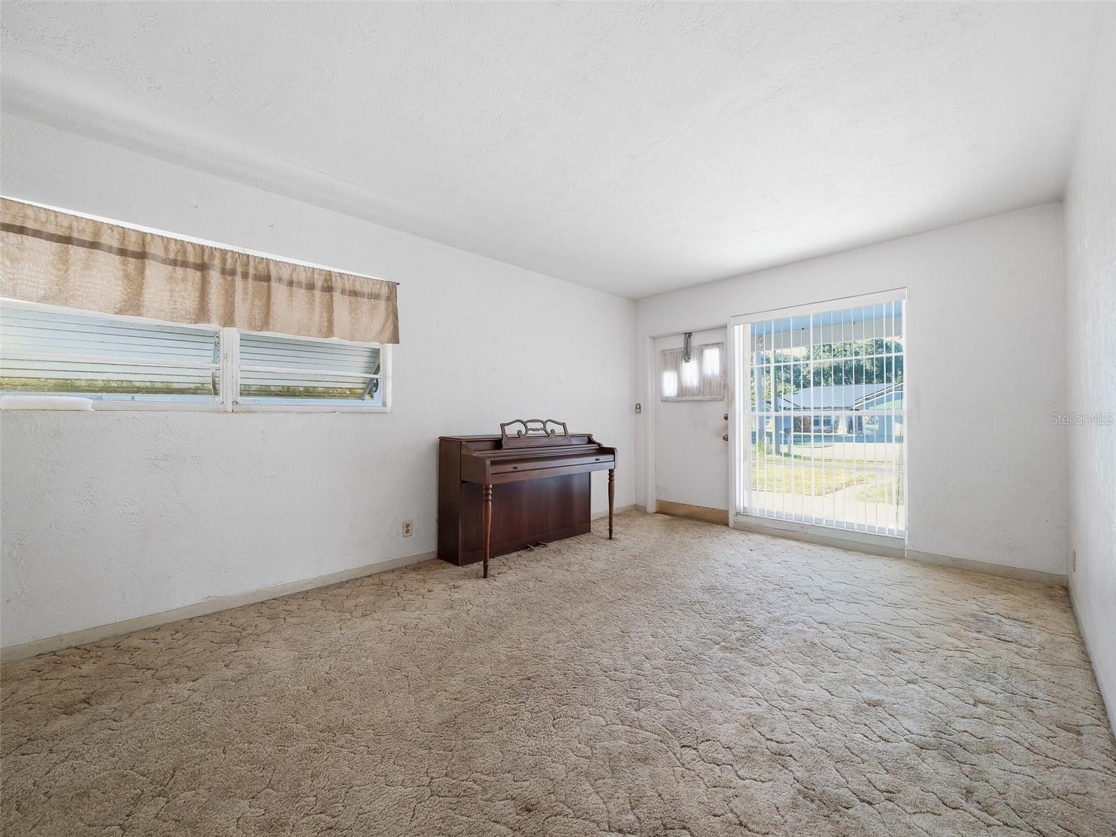 813 E 8TH AVE, NEW SMYRNA BEACH, FL, 32169