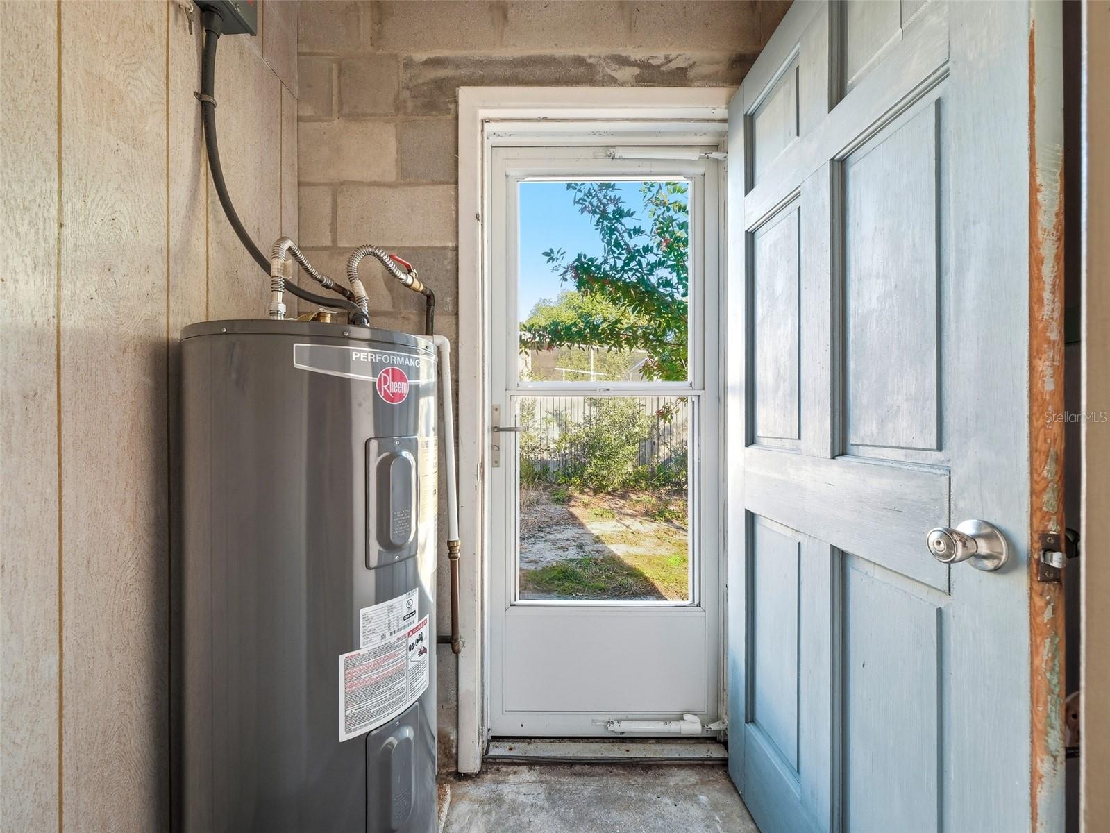 813 E 8TH AVE, NEW SMYRNA BEACH, FL, 32169