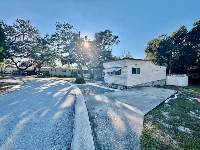 825 OAKWOOD DR, TARPON SPRINGS, FL, 34689