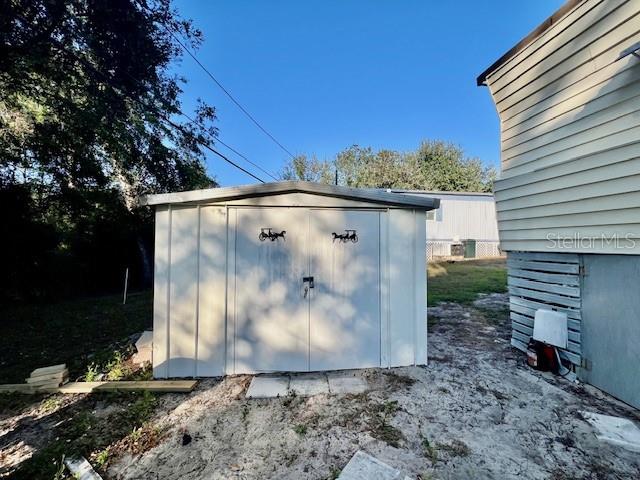 825 OAKWOOD DR, TARPON SPRINGS, FL, 34689