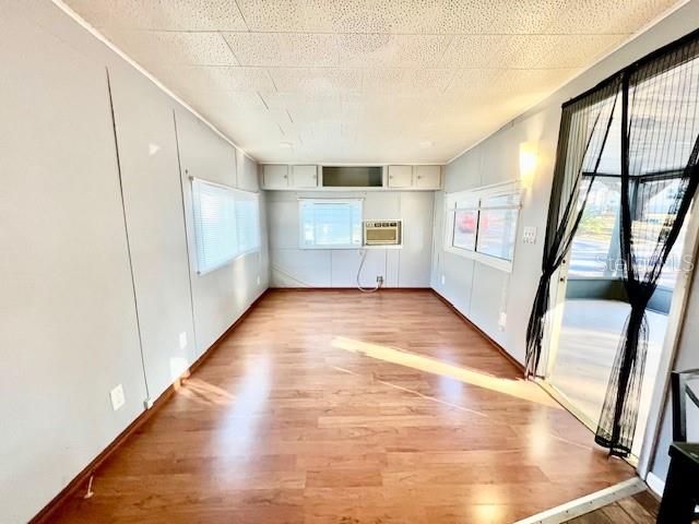 825 OAKWOOD DR, TARPON SPRINGS, FL, 34689