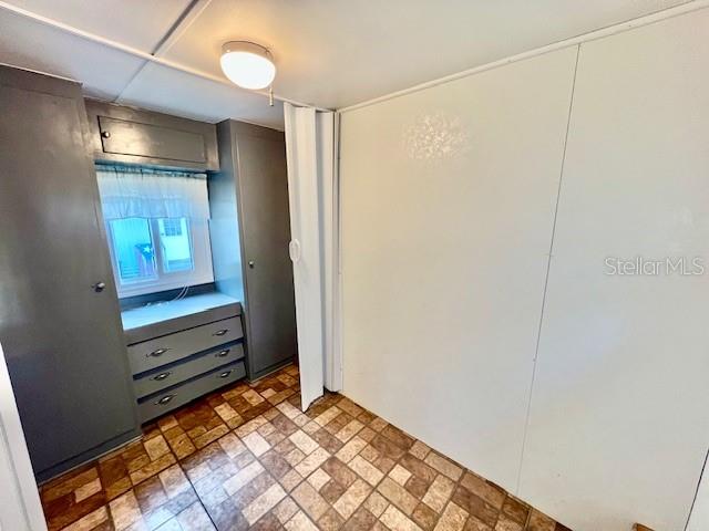 825 OAKWOOD DR, TARPON SPRINGS, FL, 34689