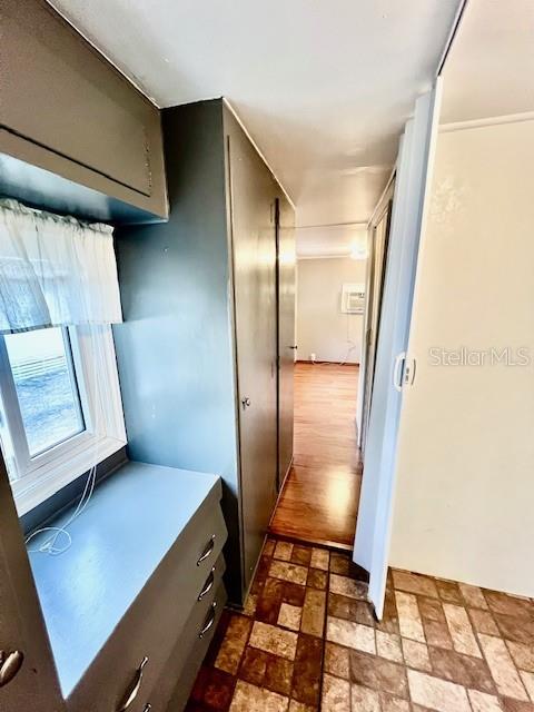 825 OAKWOOD DR, TARPON SPRINGS, FL, 34689