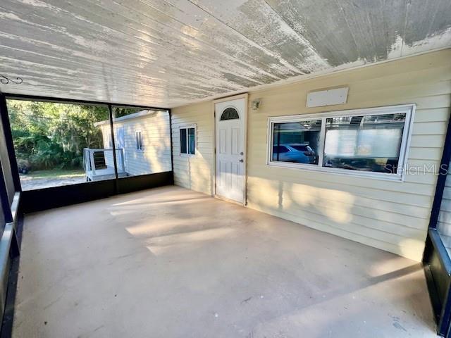 825 OAKWOOD DR, TARPON SPRINGS, FL, 34689