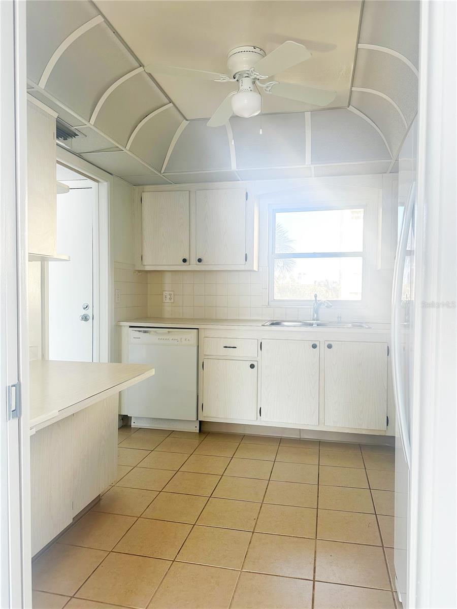 4525 COVE CIR #304, ST PETERSBURG, FL, 33708