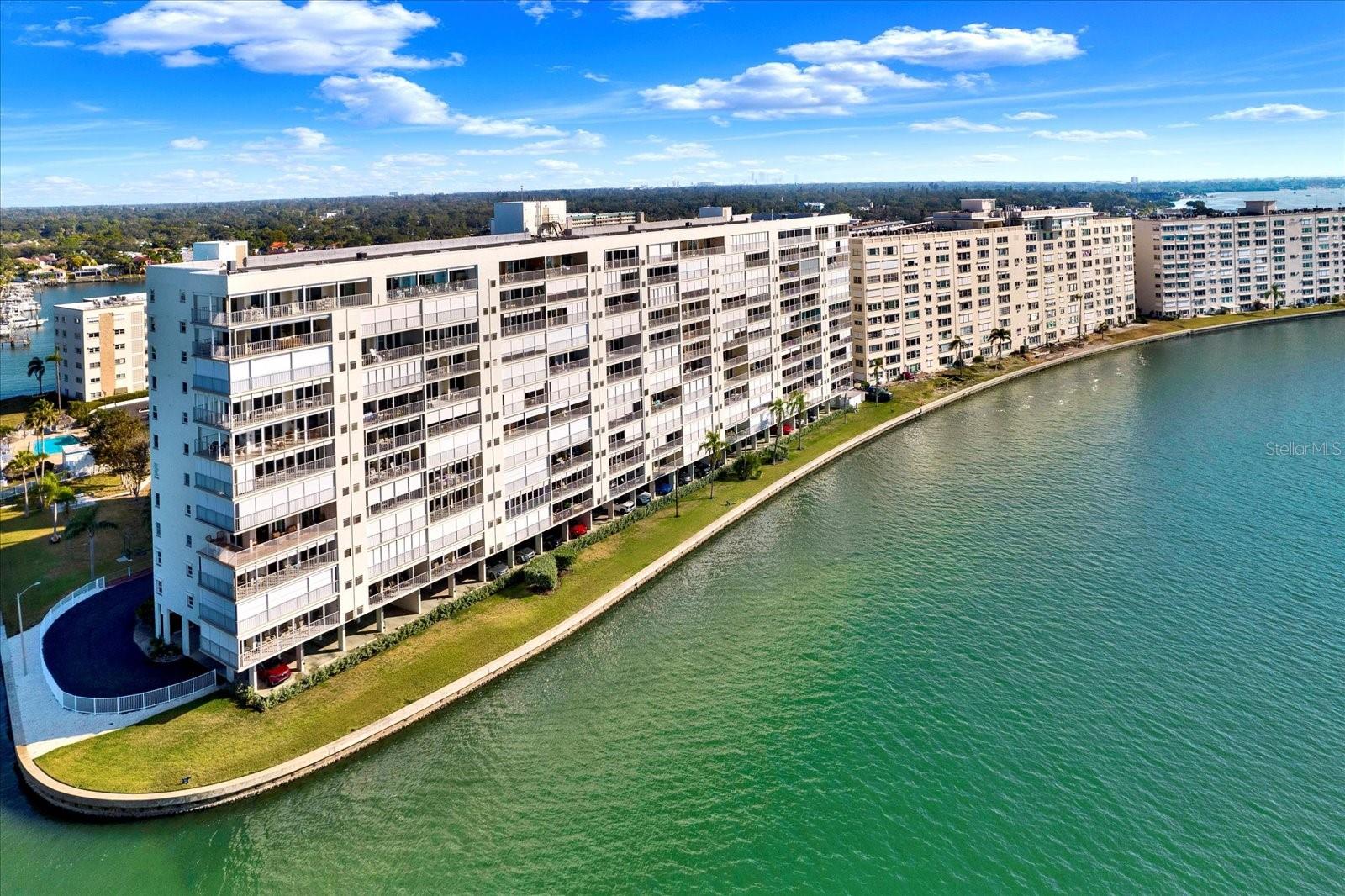 6060 SHORE BLVD S #909, GULFPORT, FL, 33707