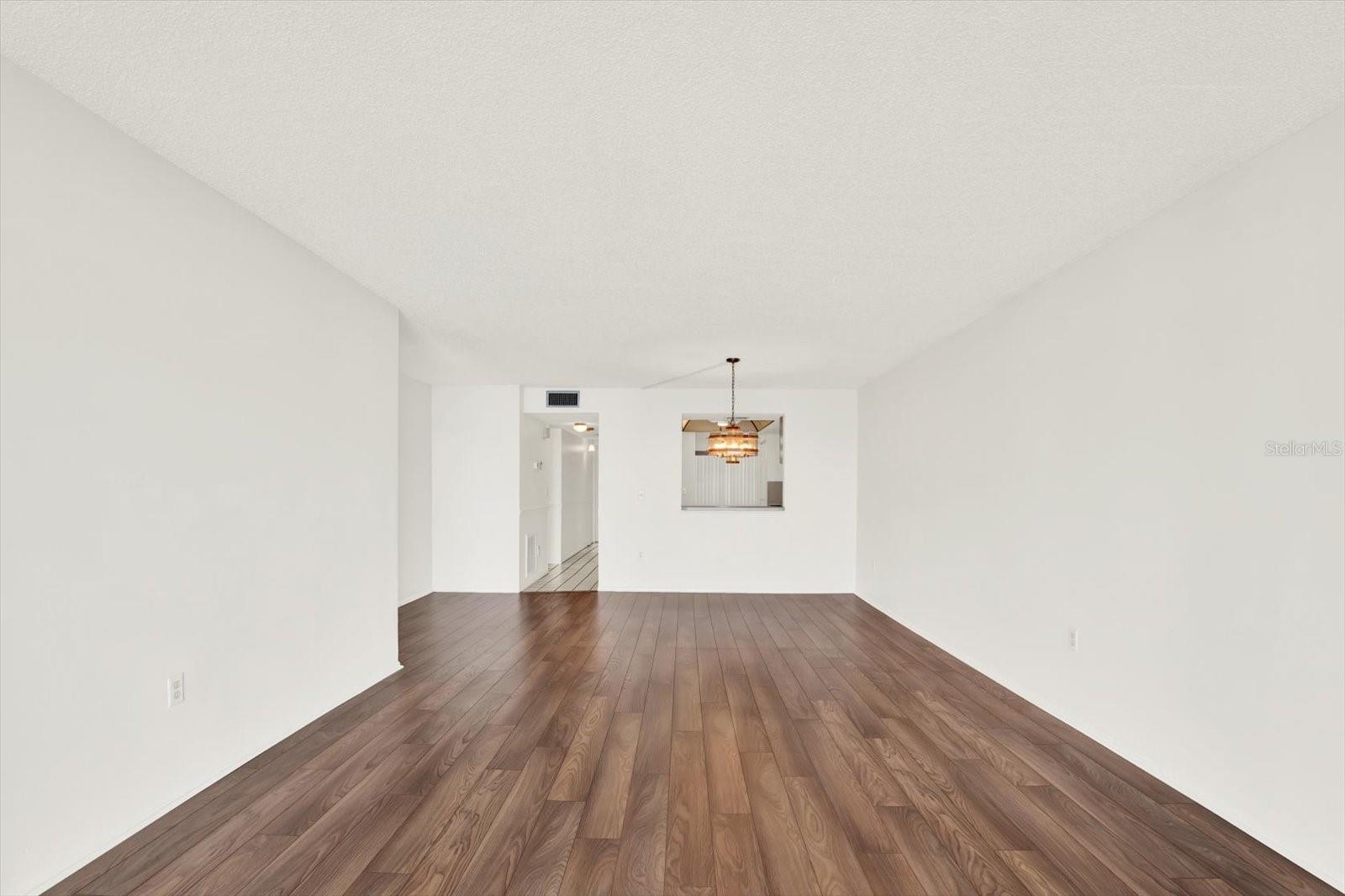 6060 SHORE BLVD S #909, GULFPORT, FL, 33707