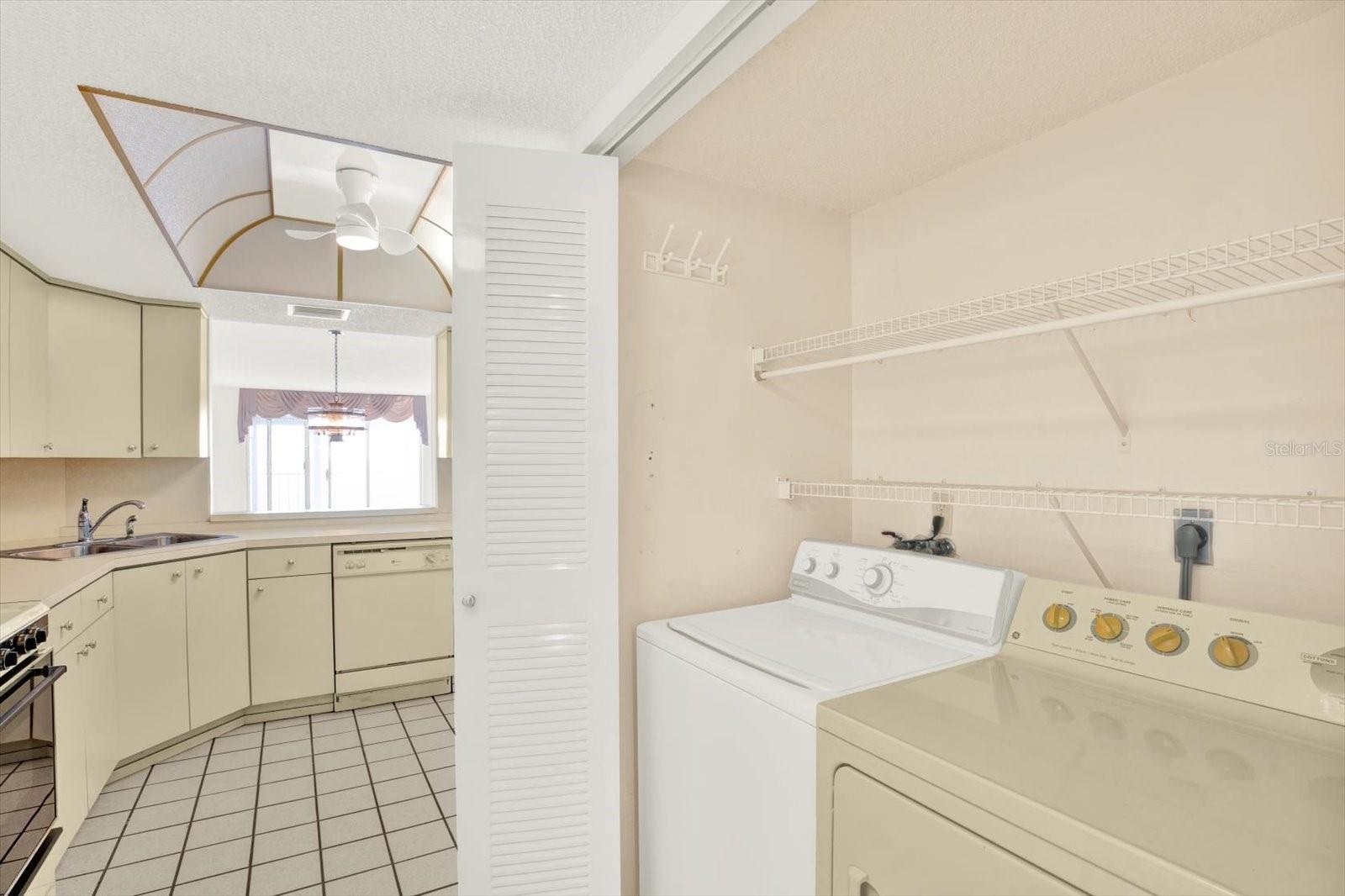 6060 SHORE BLVD S #909, GULFPORT, FL, 33707