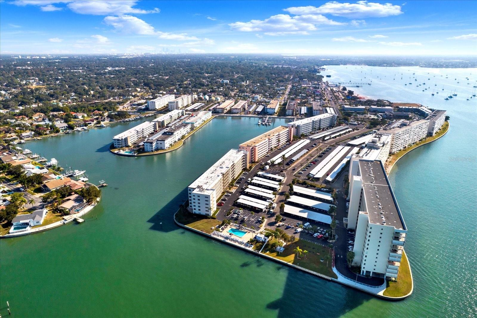 6060 SHORE BLVD S #909, GULFPORT, FL, 33707