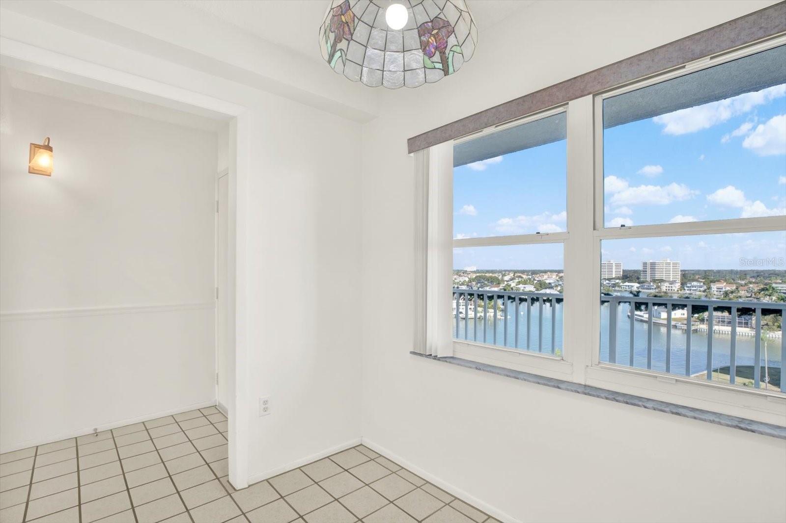 6060 SHORE BLVD S #909, GULFPORT, FL, 33707