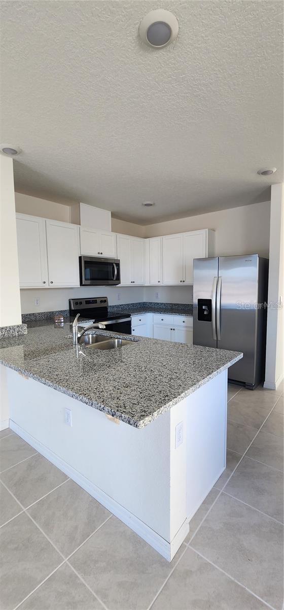 565 PARK PLACE BLVD, DAVENPORT, FL, 33837