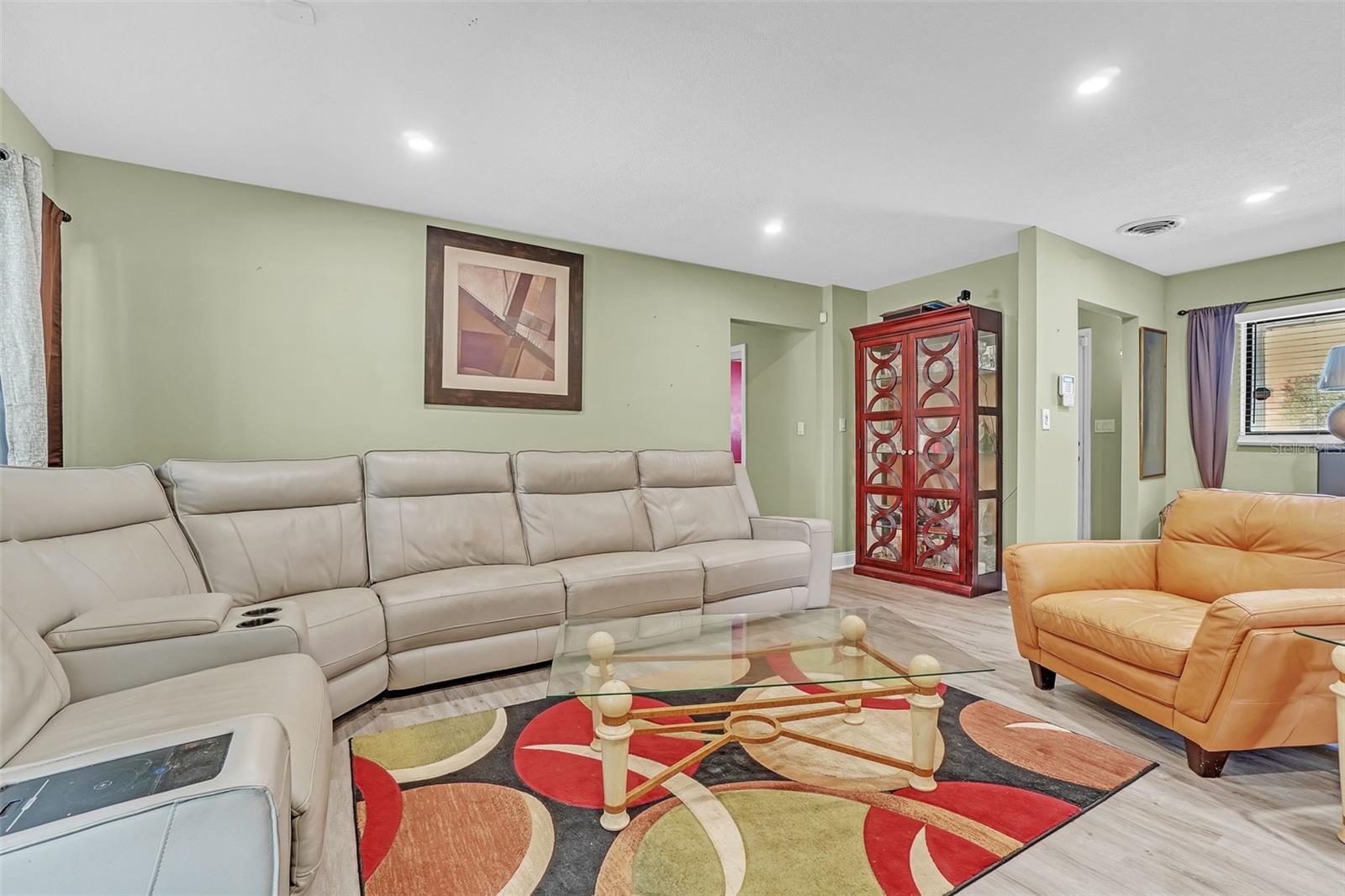 5643 SATEL DR, ORLANDO, FL, 32810