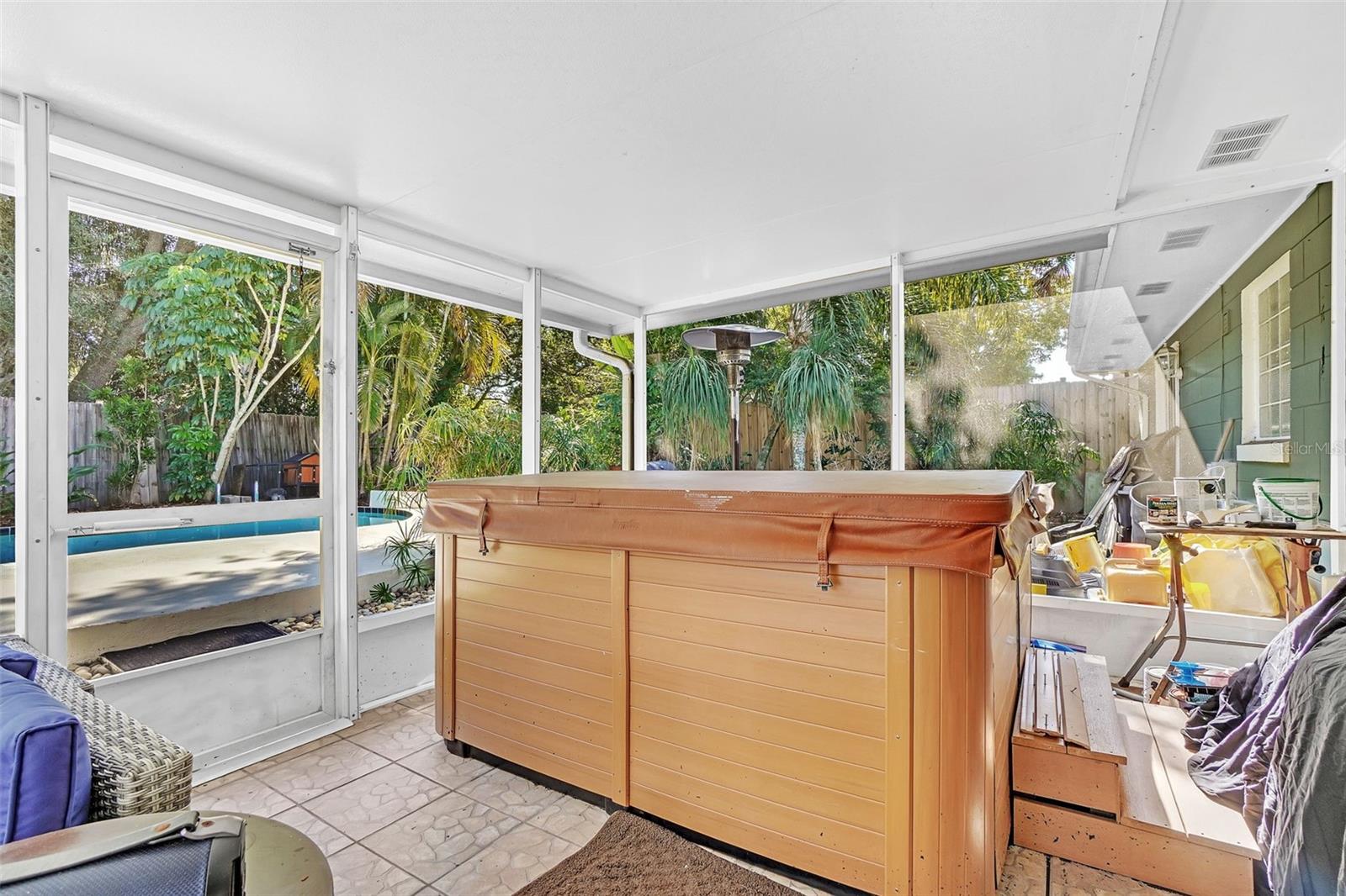 5643 SATEL DR, ORLANDO, FL, 32810