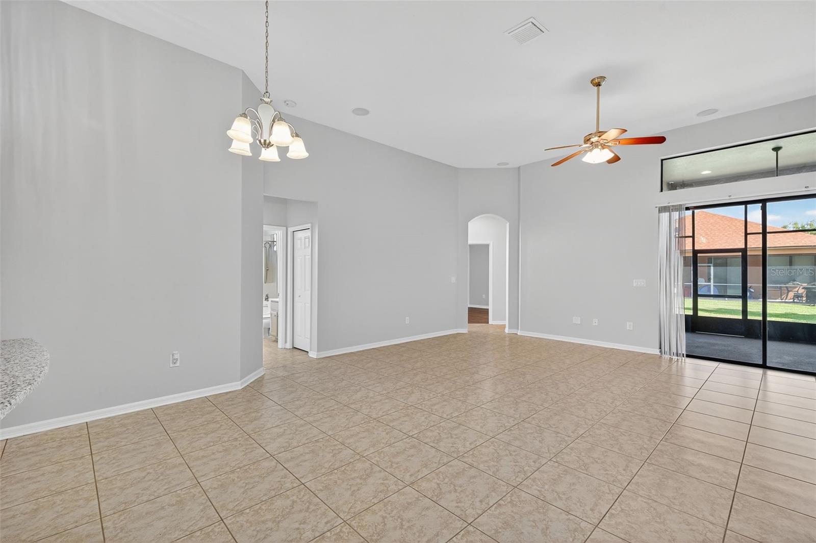 8437 WHITE POPLAR DR, RIVERVIEW, FL, 33578