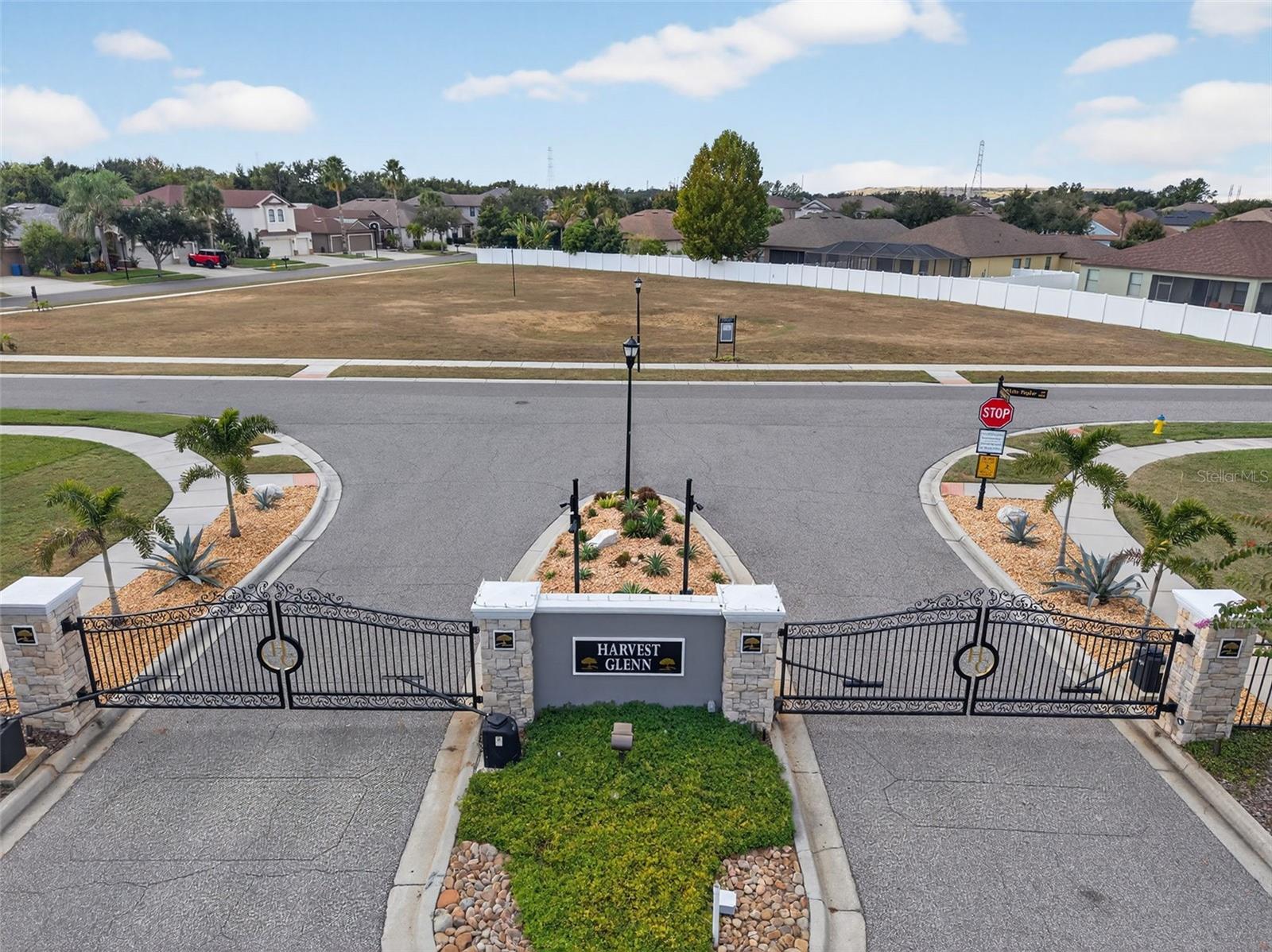 8437 WHITE POPLAR DR, RIVERVIEW, FL, 33578