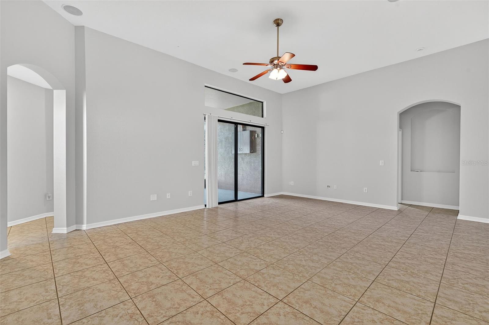 8437 WHITE POPLAR DR, RIVERVIEW, FL, 33578