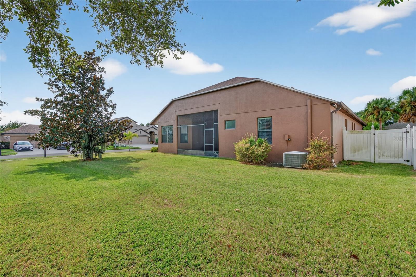 8437 WHITE POPLAR DR, RIVERVIEW, FL, 33578